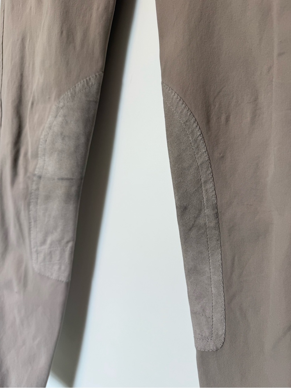 Tailored Sportsman 26L Trophy Hunter Breeches in Lustre - Picture 6 of 13
